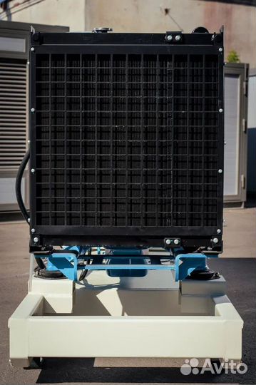 Дизельный генератор MGE 160 кВт/для гостиницы