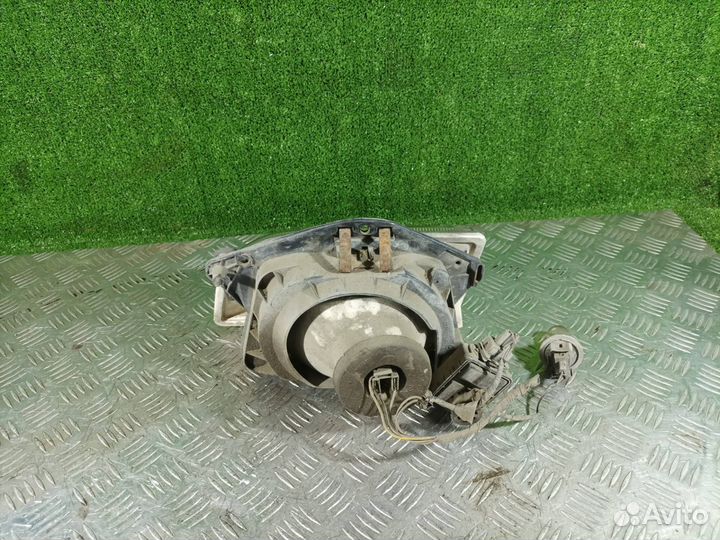 Фара Ford Fiesta 3 (1989-1995)