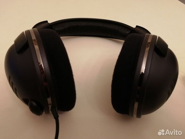 Наушники Alienware