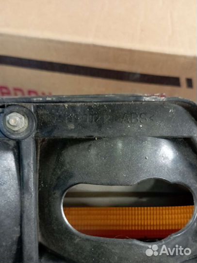 Фонарь задний правый Mercedes w140