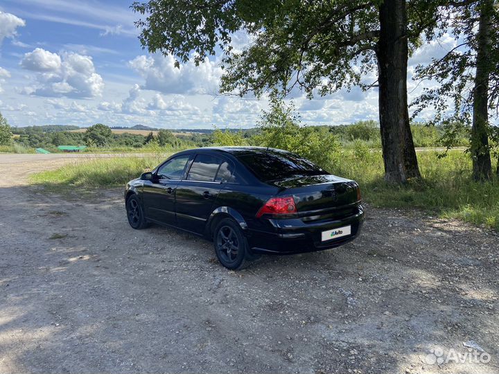 Opel Astra 1.8 AT, 2010, 100 000 км