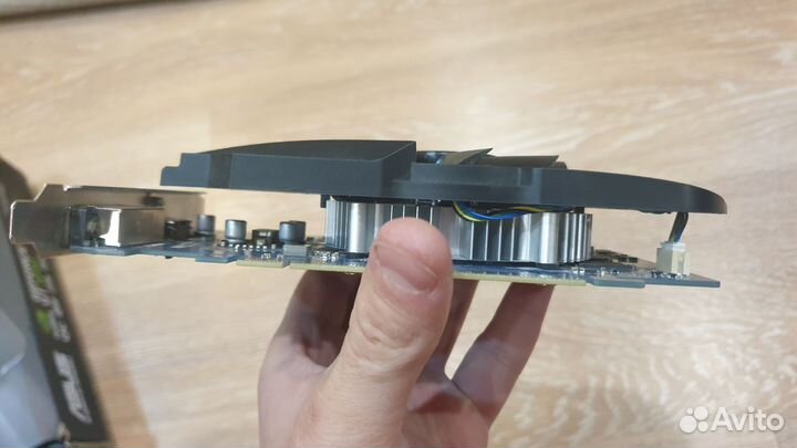 Видеокарта Asus Geforce GT 1030