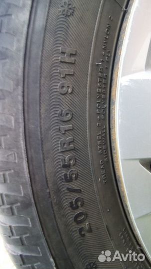 Kumho I'Zen KW23 205/55 R16