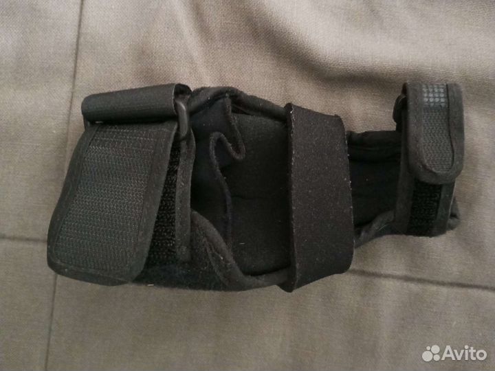 Фиксатор для пальца