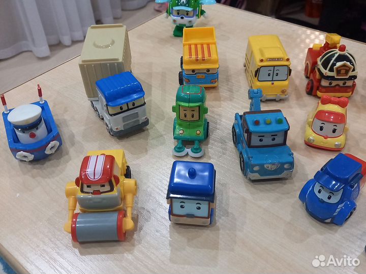 Машинки робокар поли