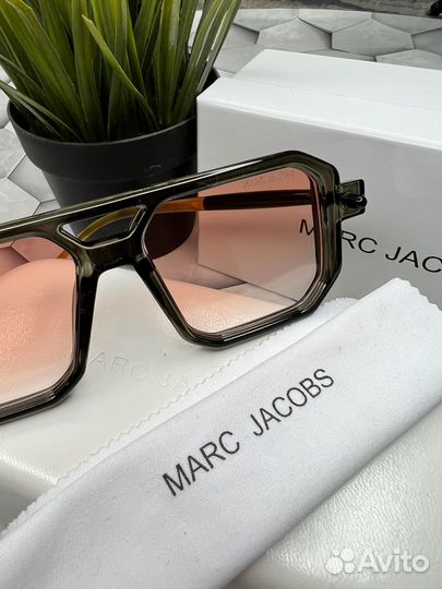 Очки солнцезащитные Marc Jacobs