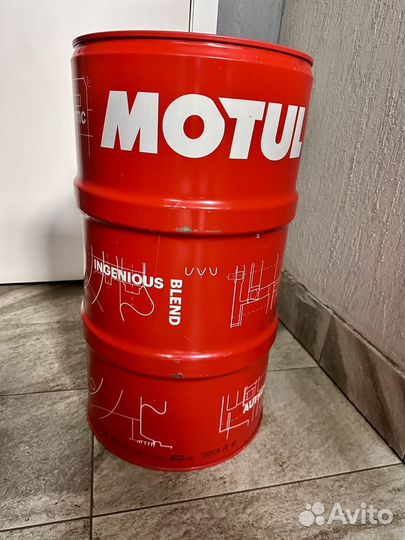 Моторное масло Motul 6100 SYN-clean 5w40 60L