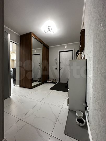 2-к. квартира, 55 м², 3/5 эт.