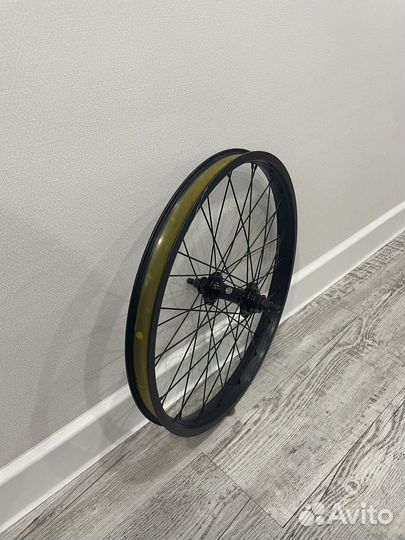 Переднее колесо Salt Ex/SaltPlus Brace