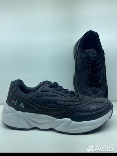 Подростковые кроссовки на весну и лето