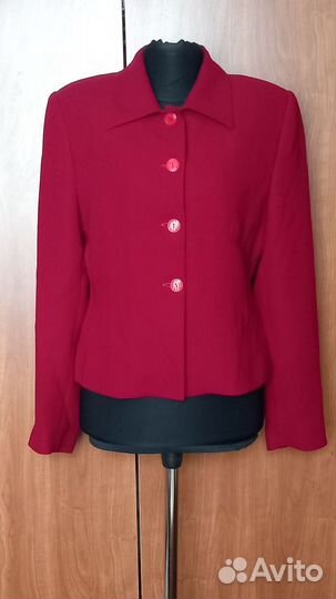 Пиджаки, жакеты, кардиганы женские