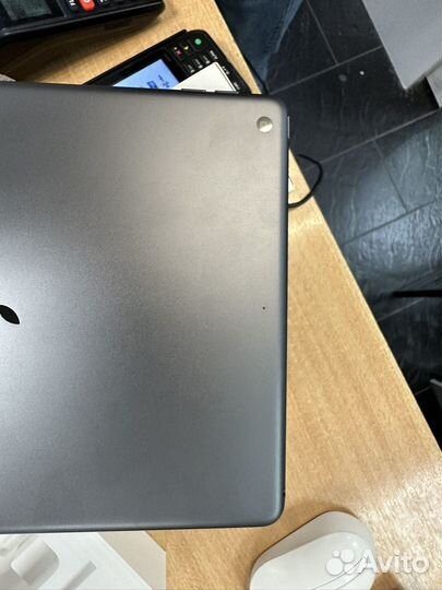 Планшет apple iPad 7 поколение 32Gb(на запчасти)