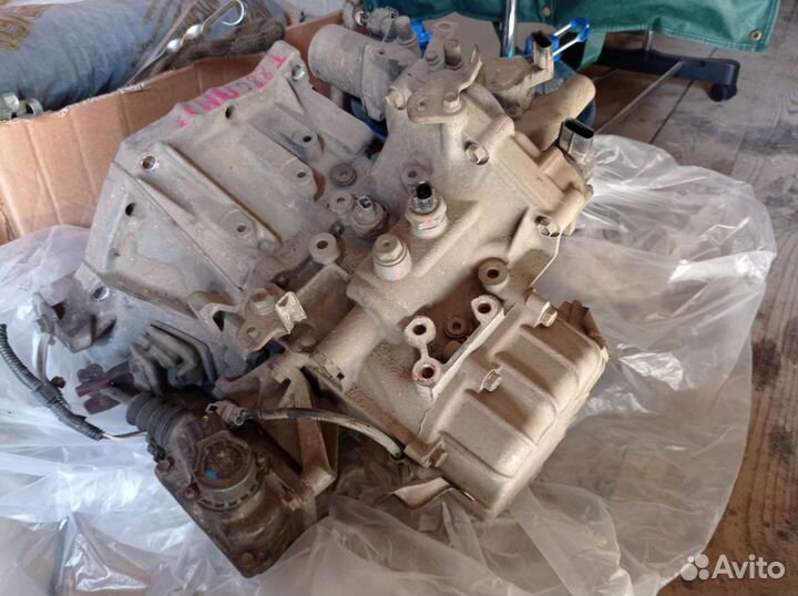 Продаю коробку робот