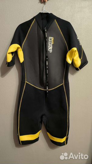 Гидрокостюм