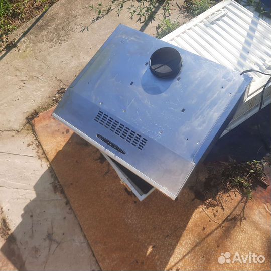 Кухонная вытяжка бу. Самовывоз