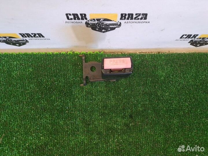 Замок ремня безопасности Renault Megane