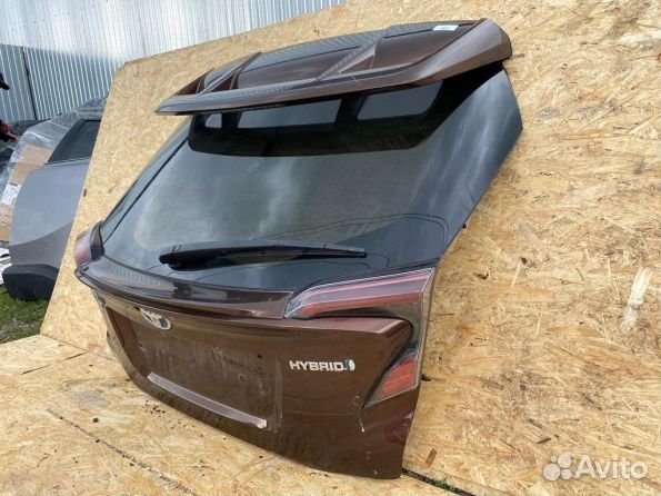Крышка багажника Toyota C-HR
