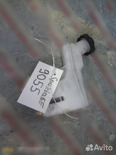 Бачок главного тормозного цилиндра Kia Sportage 20