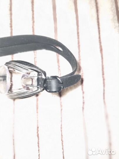 Очки для плавания