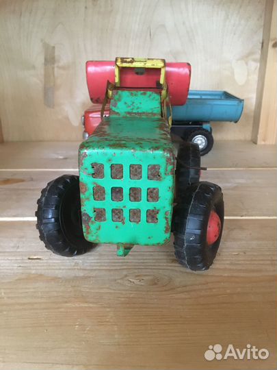 Игрушка трактор СССР