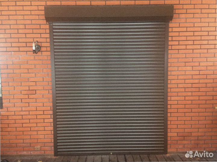 Рольставни на двери