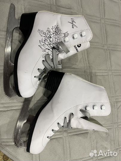 Фигурные коньки 33 размер
