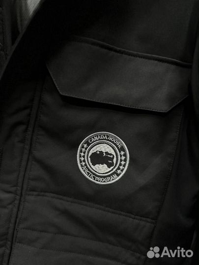 Зимняя куртка canada goose