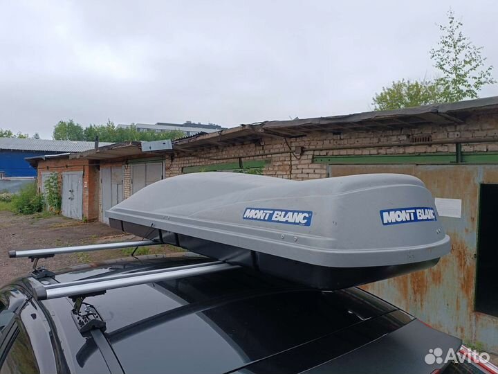 Автобокс на крышу автомобиля