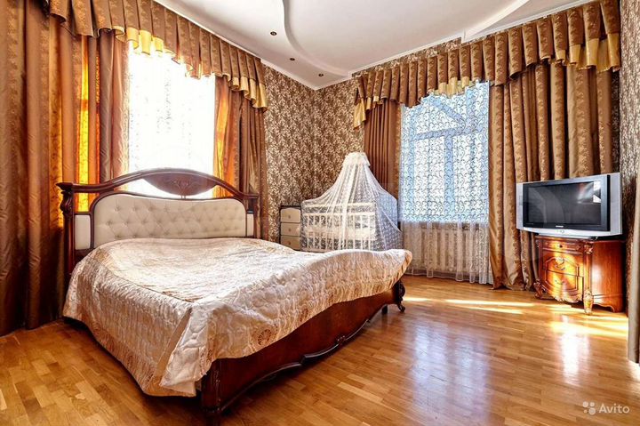 Дом 420 м² на участке 6 сот.