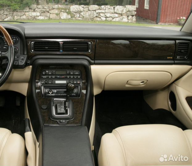 Салон nissan 2017