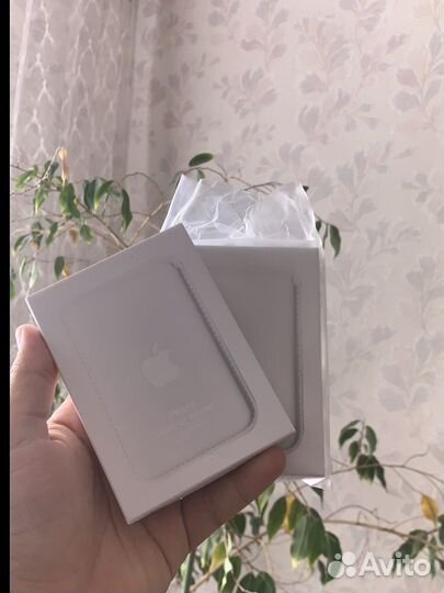 Картхолдер apple