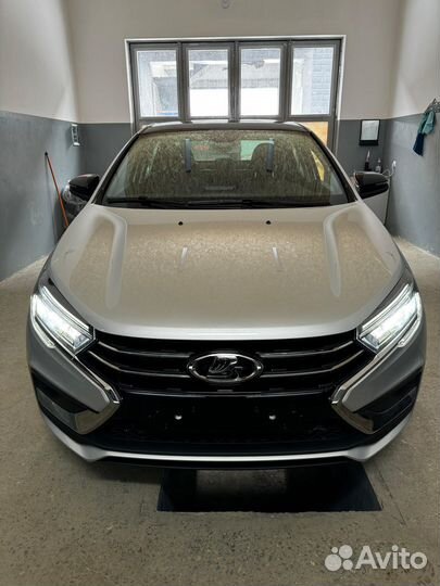 LADA Vesta 1.8 CVT, 2024, 1 800 км