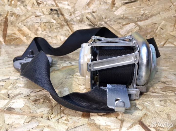 Ремень безопасности передний правый Nissan Armada