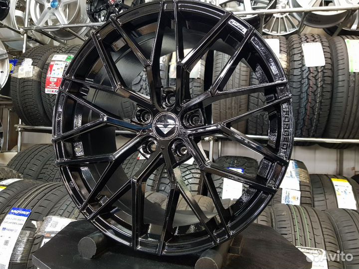 Диск RS Vorsteiner V-FF107 на Toyota, Nissan R17