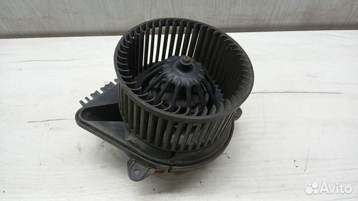 Вентилятор мотор печки отопителя Rеnault Mеgаnе 1