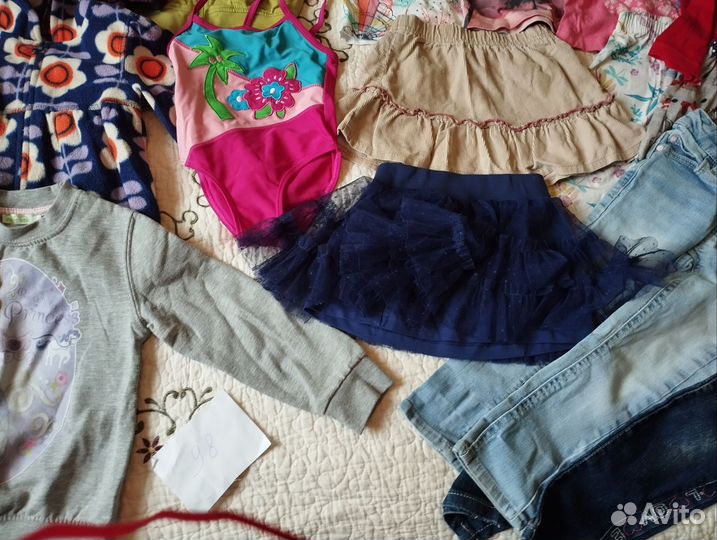Пакет одежды для девочки на размер 98