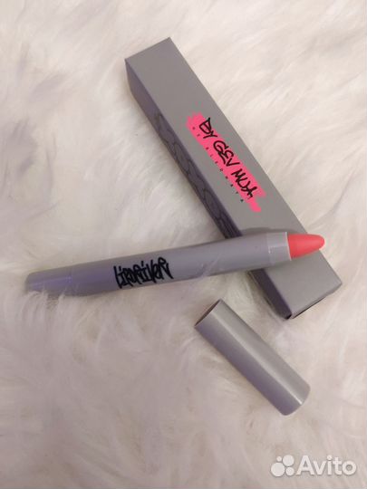 Помада-карандаш Lipdriver very berry