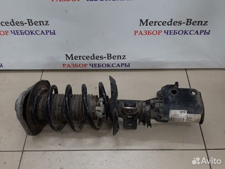 Стойка передняя Mercedes w212 полный привод