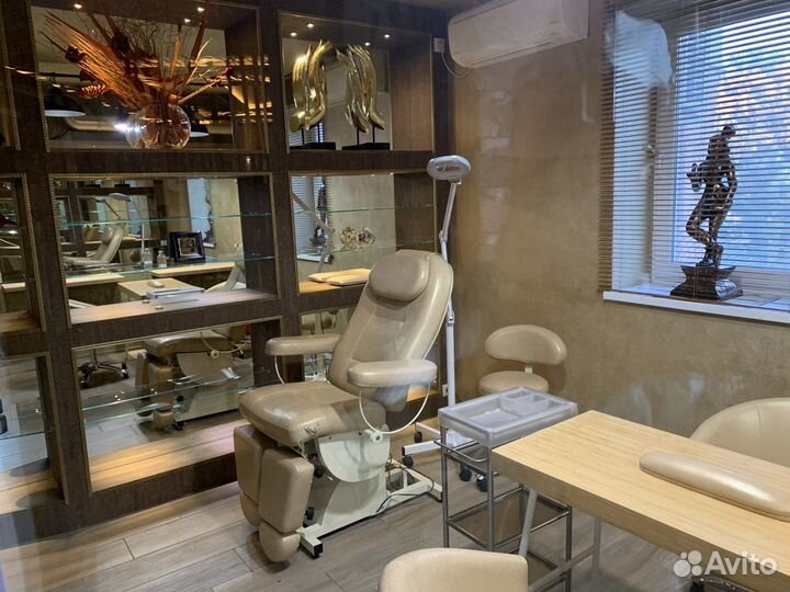 Аренда кабинета косметолога бровиста по часам