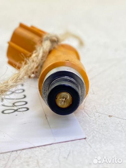 Форсунка топливная Suzuki Swift HT81S M15A