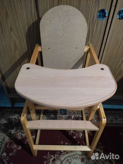 Стульчик для кормления