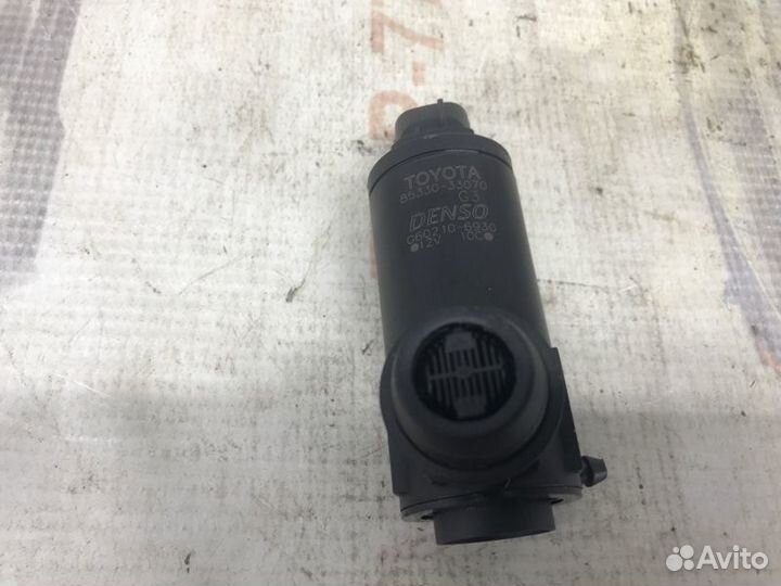 Моторчик омывателя стекла Toyota Camry V70