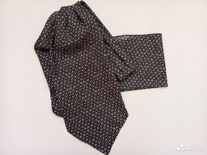 Платок шейный мужской