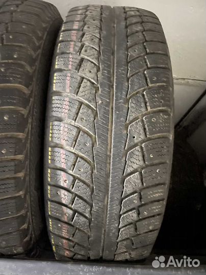Gislaved Nord Frost 5 225/65 R17 102T