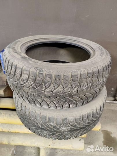 Nokian Tyres Hakkapeliitta 4 225/55 R16 99M