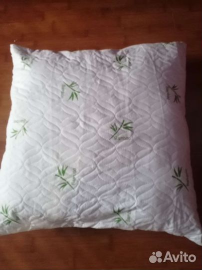 Подушка новая70на70