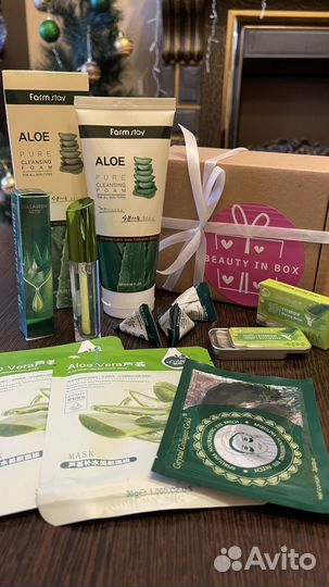 Бокс с косметикой, подарки для женщин