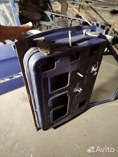 Капот двери газ 24