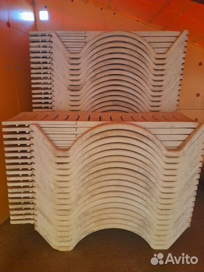 Лежаки шезлонги