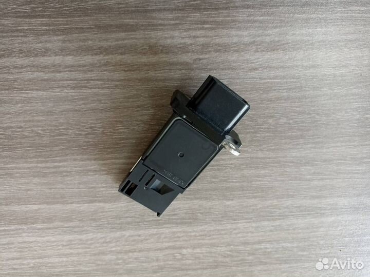 Расходомер воздуха Nissan Tiida C11